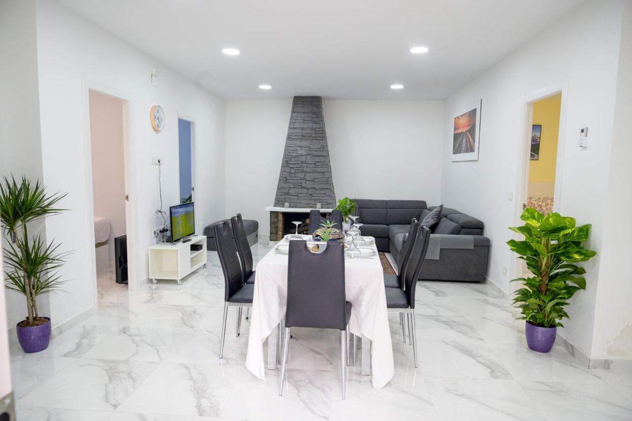 圣埃斯特韦·塞斯罗维尔Relax House Barcelone别墅 外观 照片