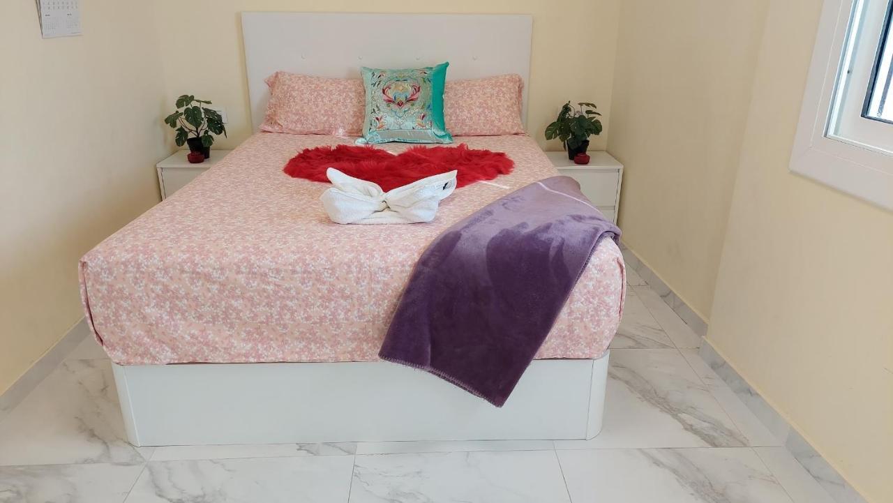 圣埃斯特韦·塞斯罗维尔Relax House Barcelone别墅 外观 照片