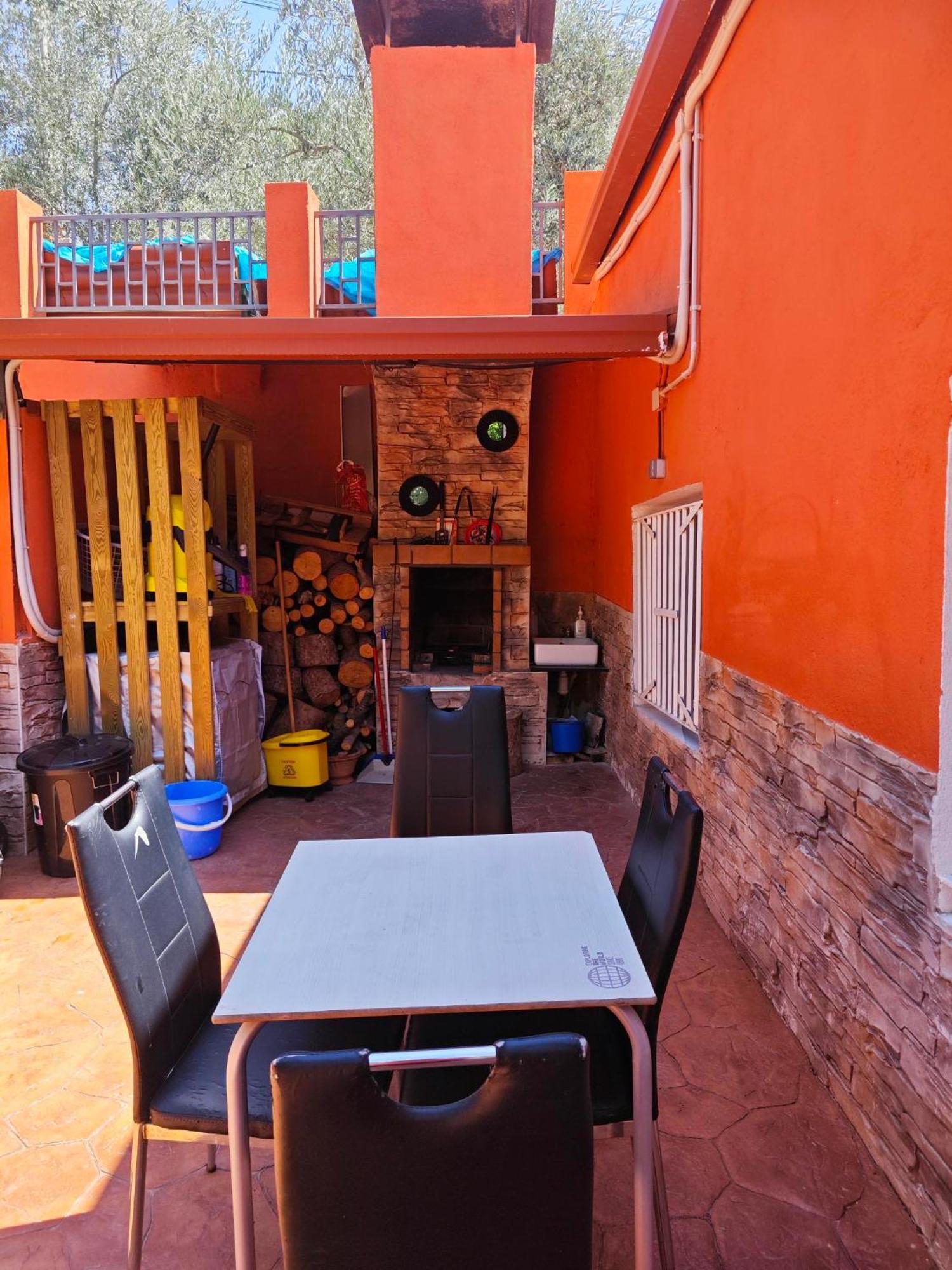圣埃斯特韦·塞斯罗维尔Relax House Barcelone别墅 外观 照片
