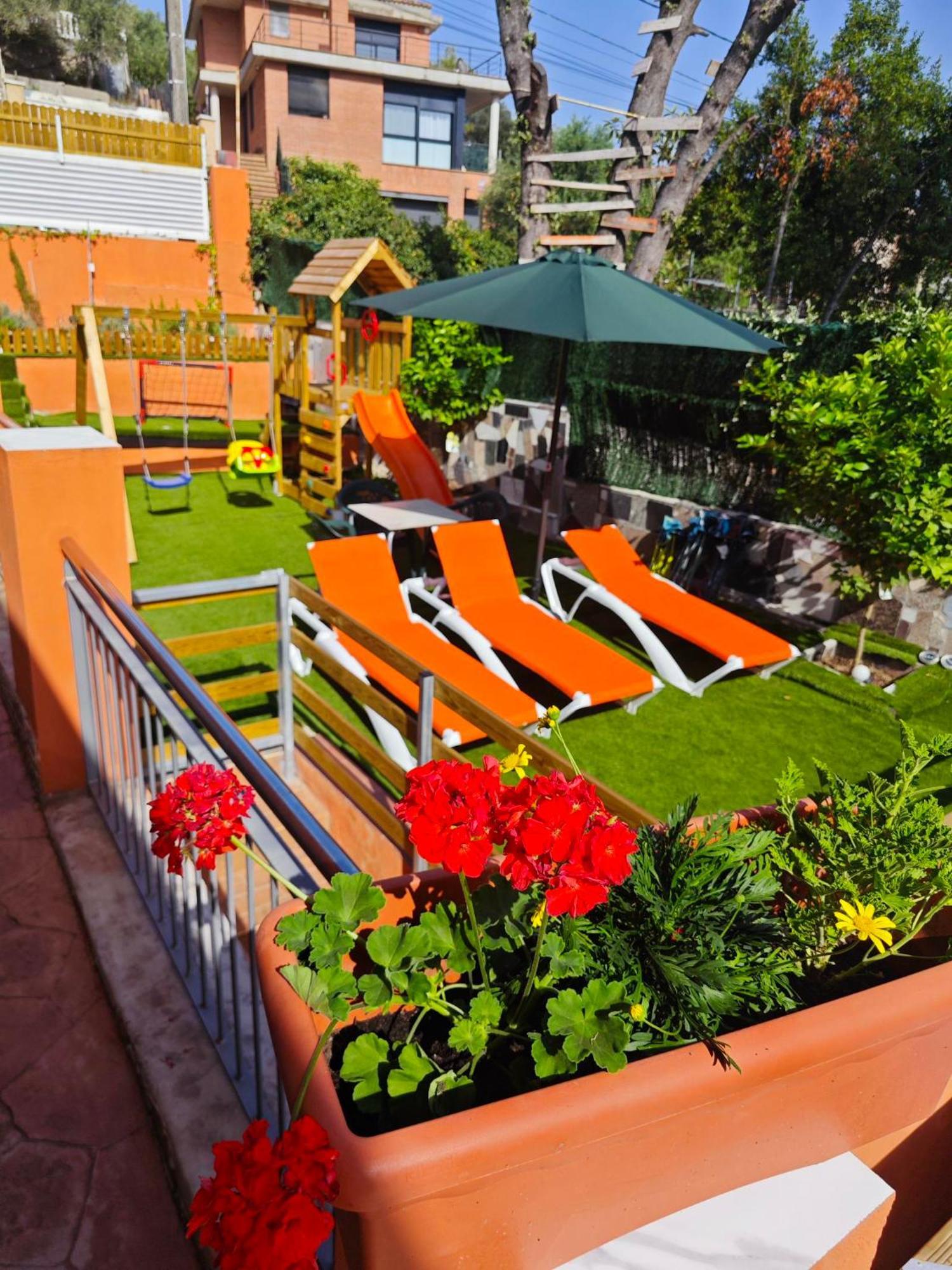 圣埃斯特韦·塞斯罗维尔Relax House Barcelone别墅 外观 照片