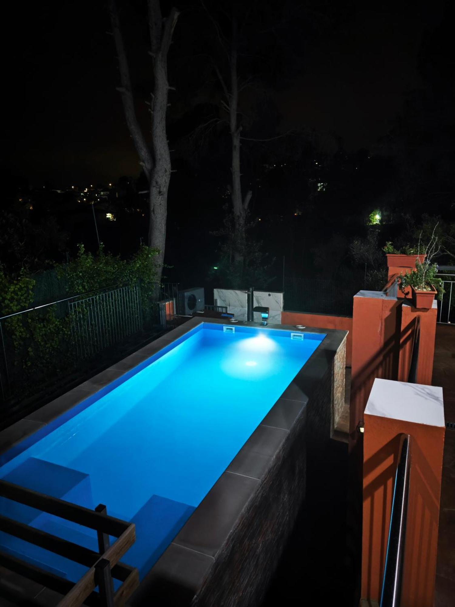 圣埃斯特韦·塞斯罗维尔Relax House Barcelone别墅 外观 照片